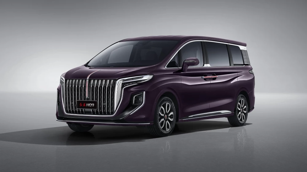 минивэн Hongqi HQ9 сбоку спереди