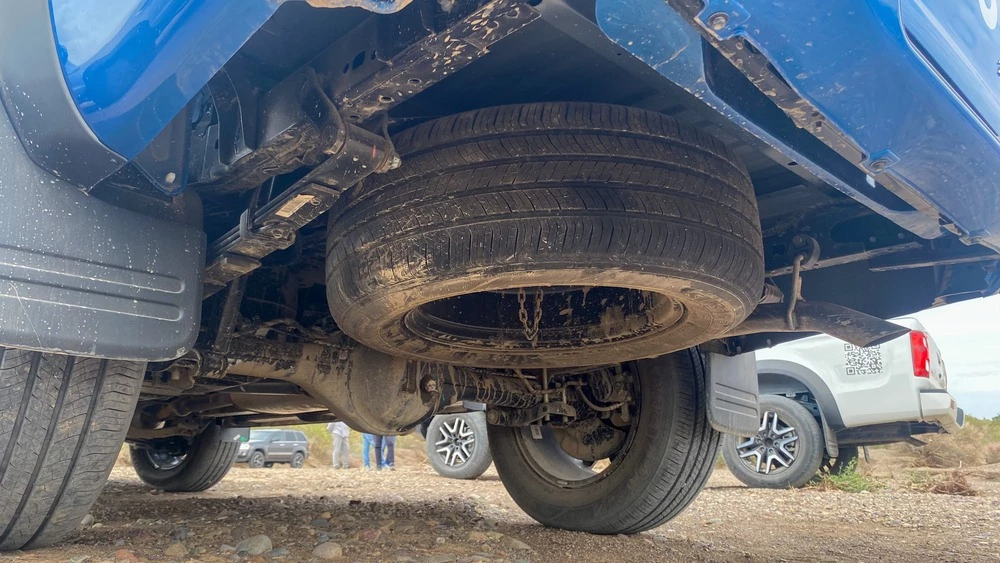 пикап JAC T8 Pro рама запасное колесо