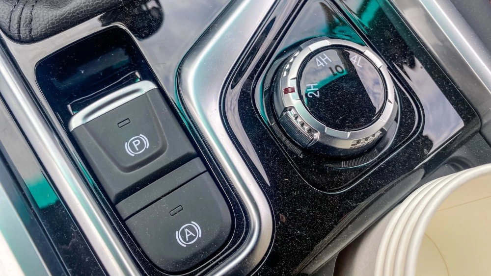 пикап JAC T8 Pro салон интерьер планшет медиасистема