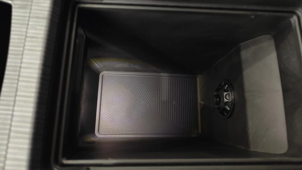 Jaecoo J7 Мишин бокс в подлокотнике