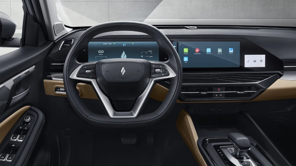 Livan X6 Pro салон интерьер водительское место