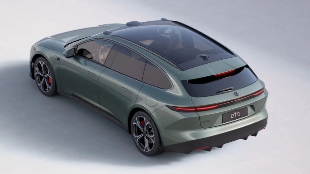 Nio ET5T универсал сбоку сзади