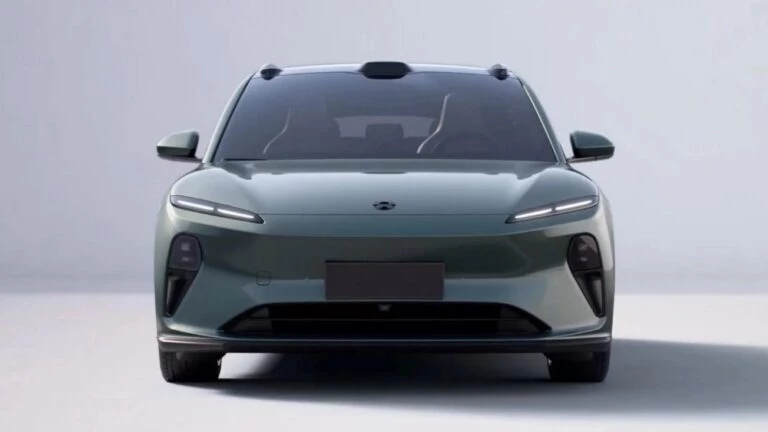 Nio ET5T универсал спереди