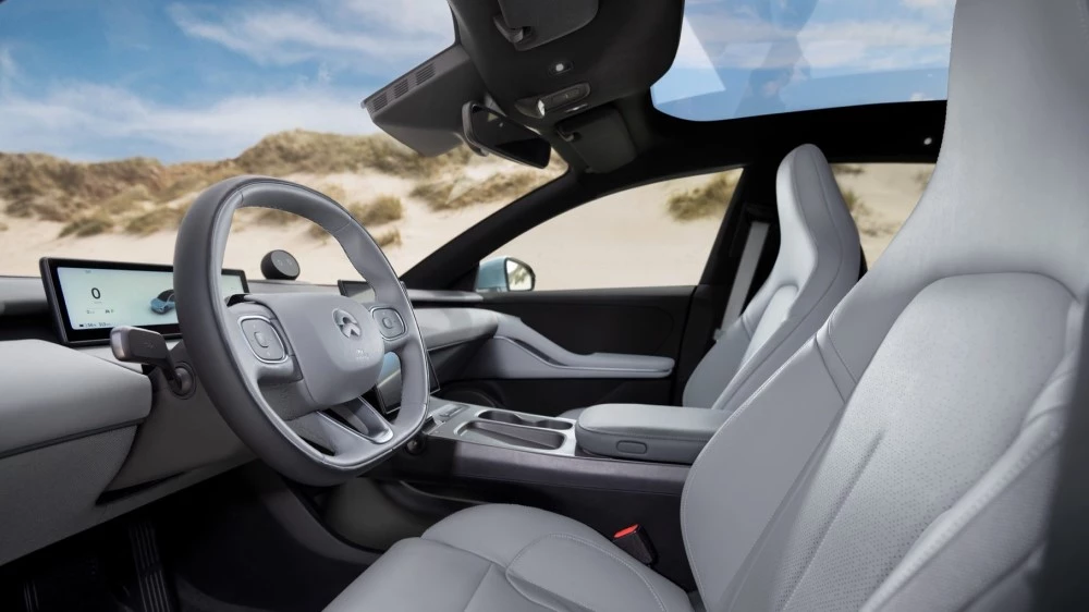 Электрический универсал Nio ET5T салон интерьер