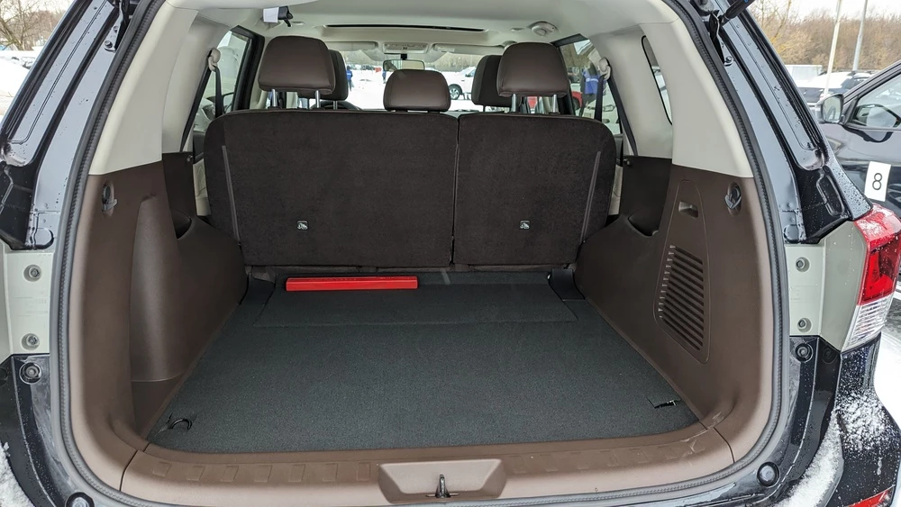 Внедорожник Oting Paladin салон интерьер багажник