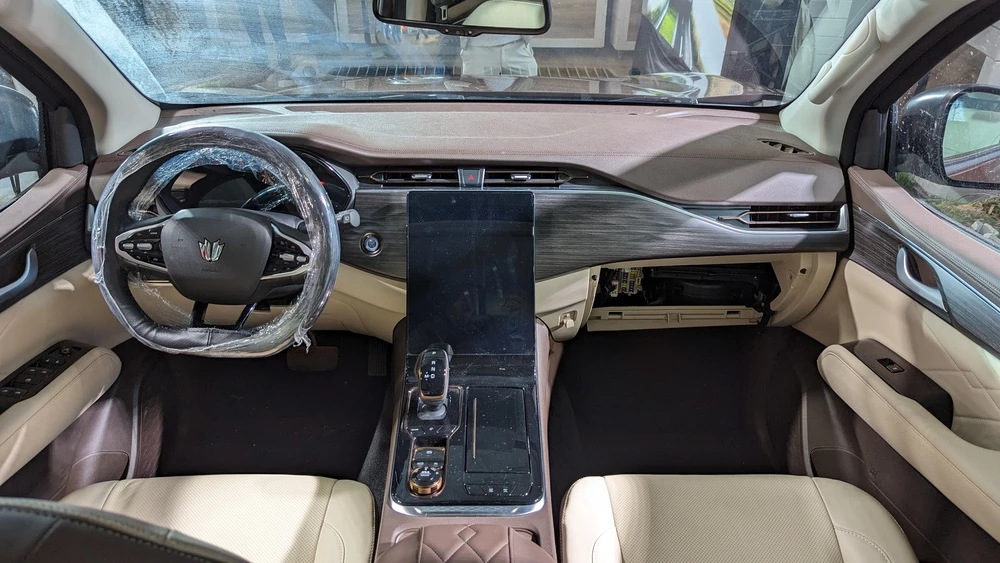 Внедорожник Oting Paladin салон интерьер первый ряд водительское место