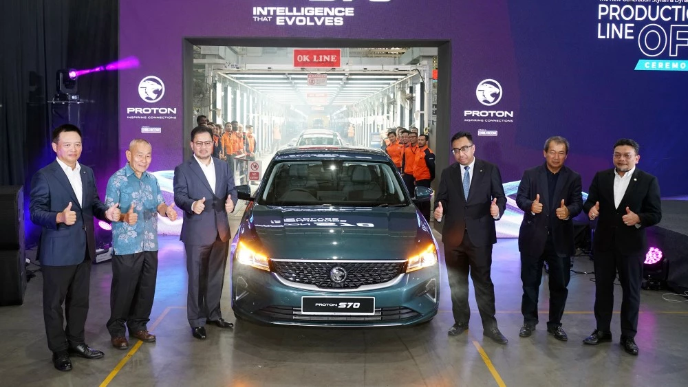 Седан Proton S70 спереди завод