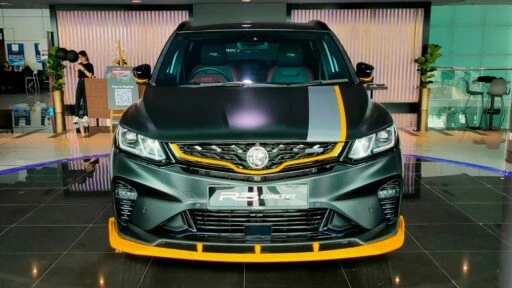 Proton X50 R3 20th Anniversary Edition спереди спортивный Coolray