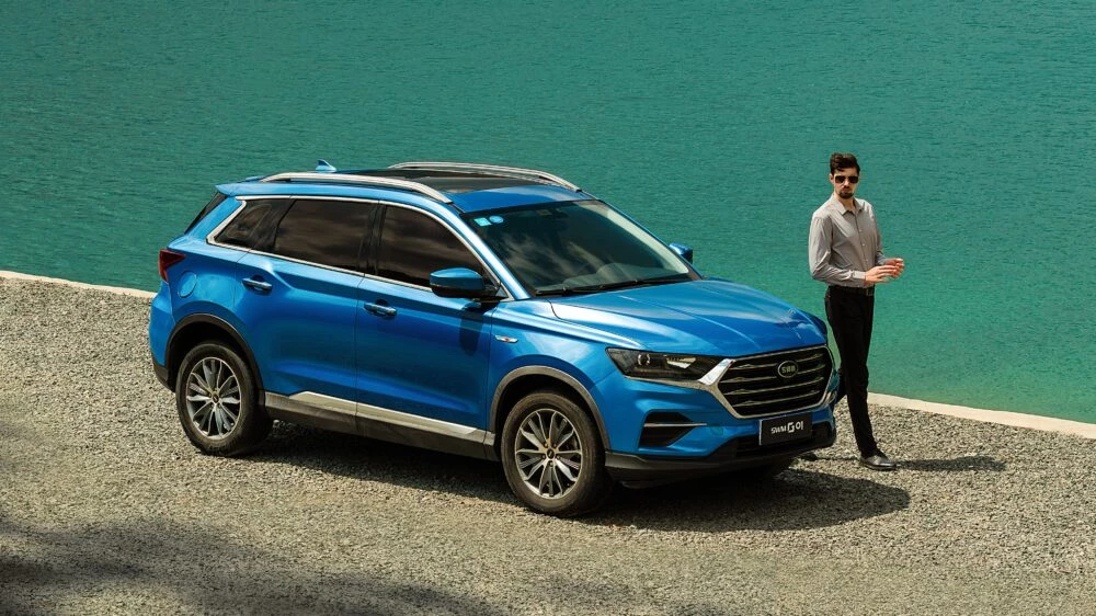 SWM G01 сбоку спереди