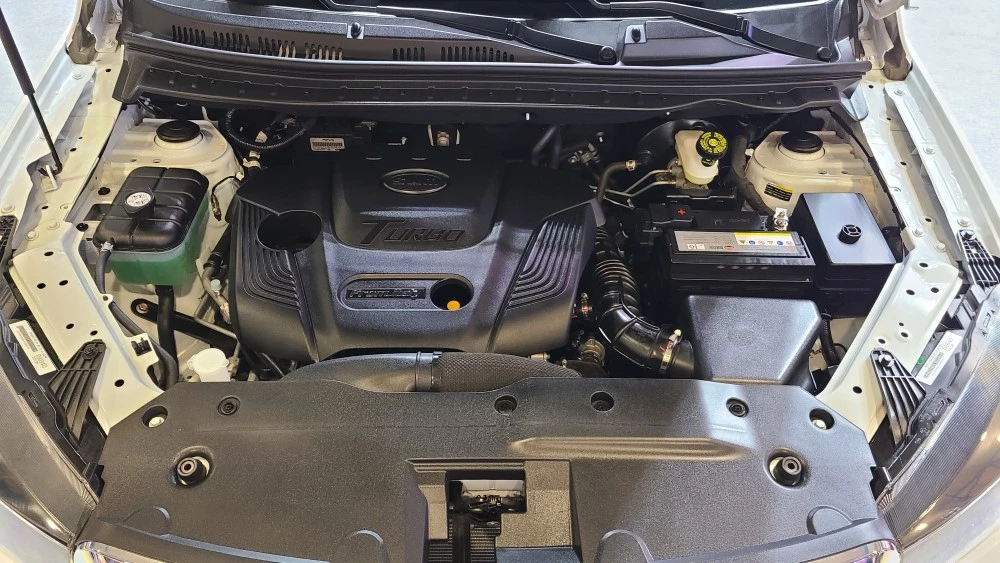 Кроссоверы SWM G05 Pro мотор двигатель капот