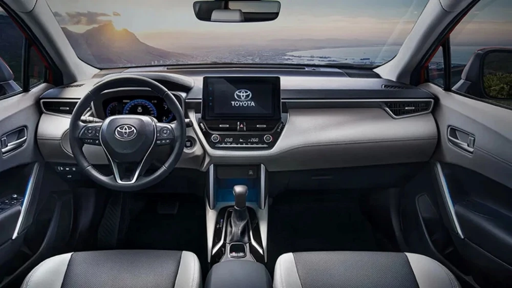 Toyota Frontlander салон интерьер