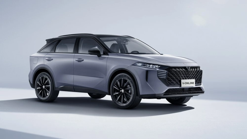 Кроссовер Venucia V-Online сбоку спереди