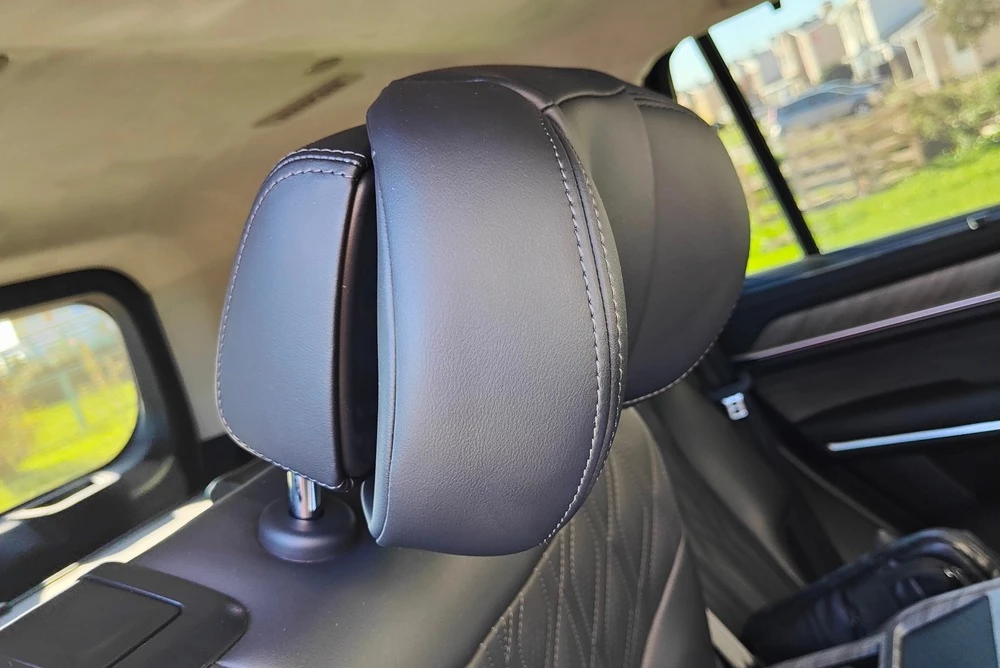 Tank 500 тест Мишина салон интерьер подголовники