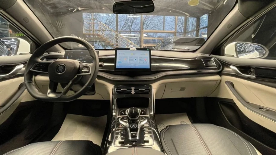 BYD Qin Plus Аарон Электро салон интерьер