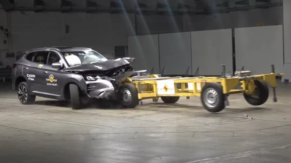 BYD Song Plus Seal-U краш-тест euro ncap видео столкновение удар со смещением