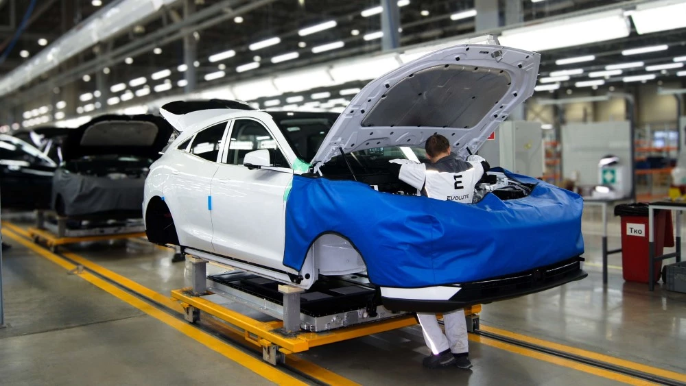 производство электрического кроссовера Evolute i-Jet моторинвест конвейер