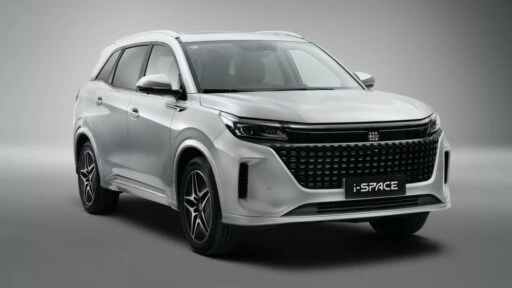 Evolute i-Space спереди сбоку