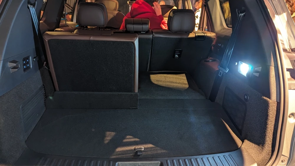 Обновленный Exeed VX нового поколения в России салон интерьер багажник