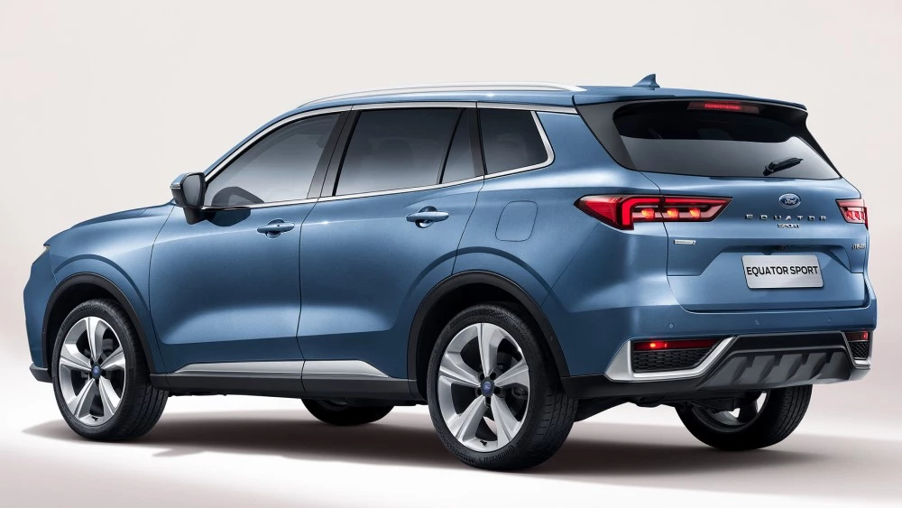 Ford Equator Sport сбоку сзади