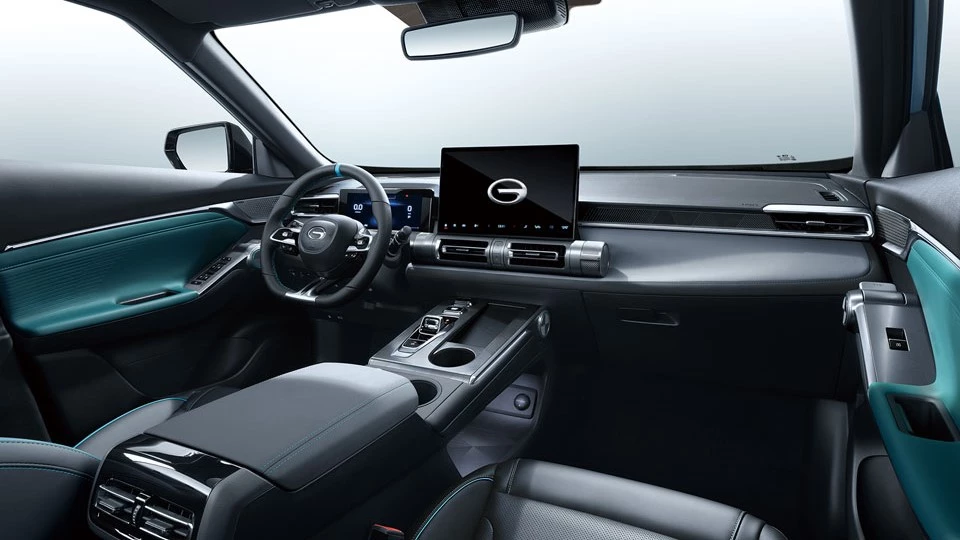 GAC Emkoo салон интерьер первый ряд