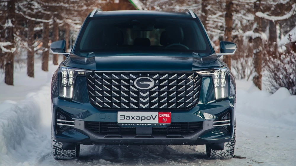 новый GAC GS8 второго поколения спереди