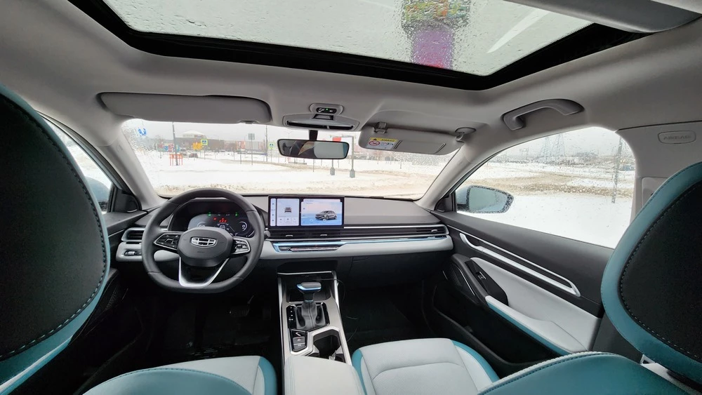 Geely Emgrand салон интерьер первый ряд