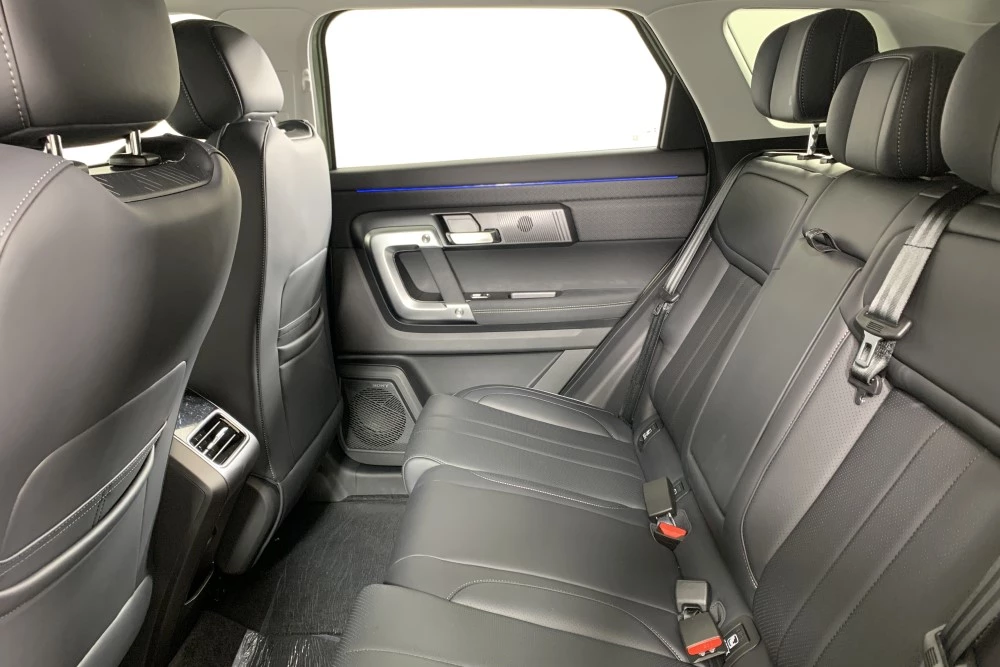 JAECOO​ J7 Кунцево салон интерьер второй ряд