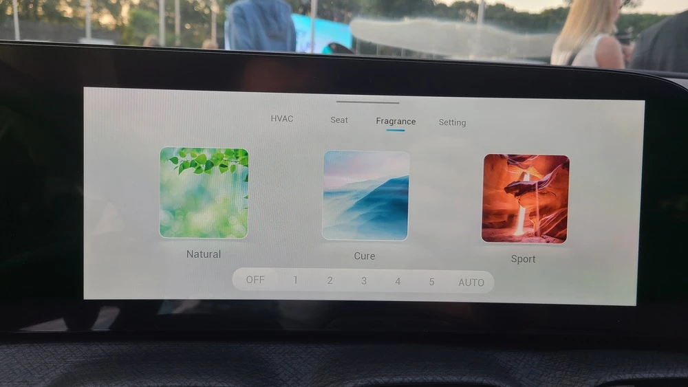 Jaecoo J8 салон интерьер медиасистема мультимедиа ароматы