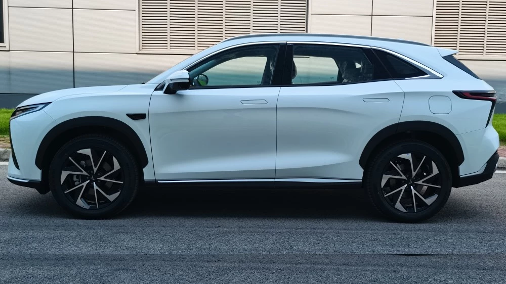 Kaiyi X7 Kunlun сбоку