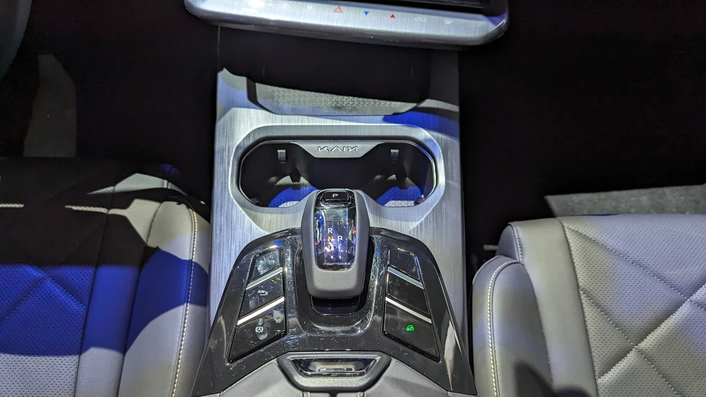 Kaiyi X7 Kunlun салон интерьер центральная консоль селектор