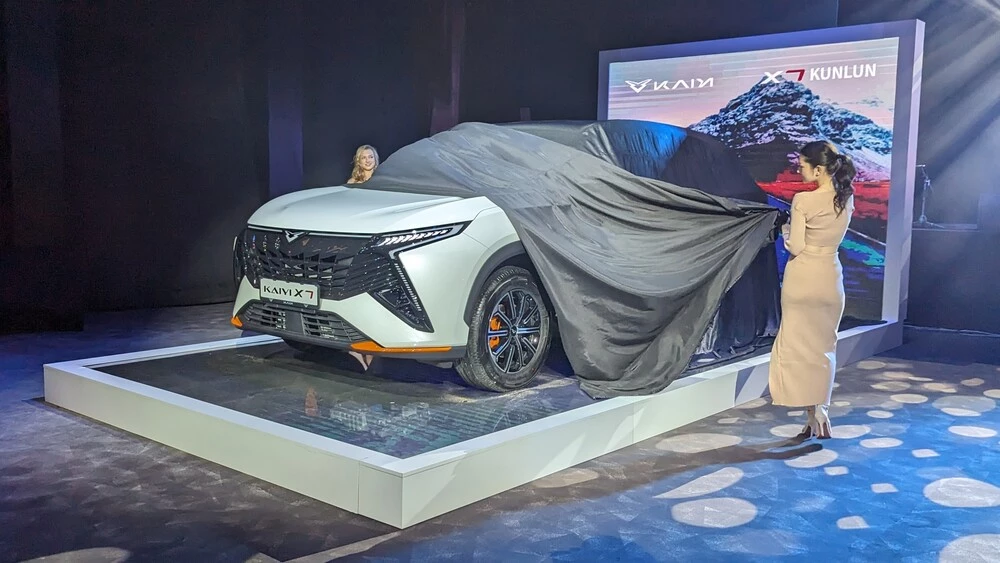 Kaiyi X7 Kunlun сбоку спереди презентация