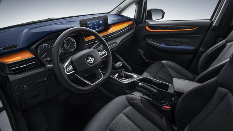 Livan X3 Pro салон интерьер