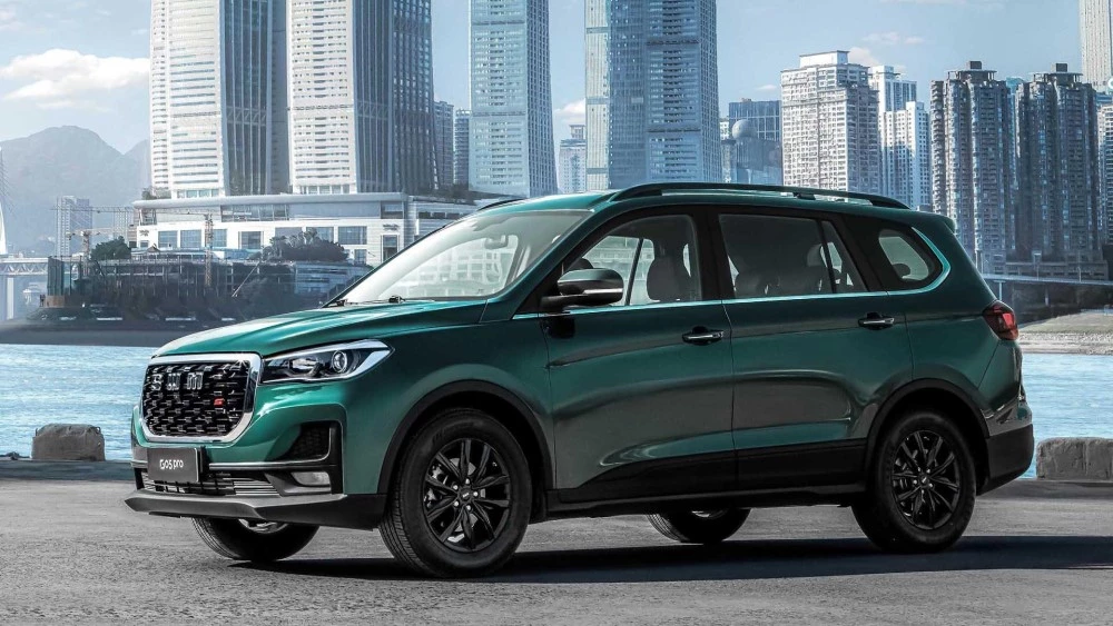 SWM G05 Pro сбоку спереди