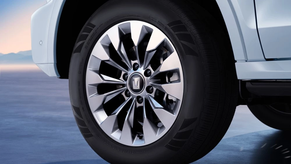 Гибридный внедорожник Tank 500 Urban колесные диски