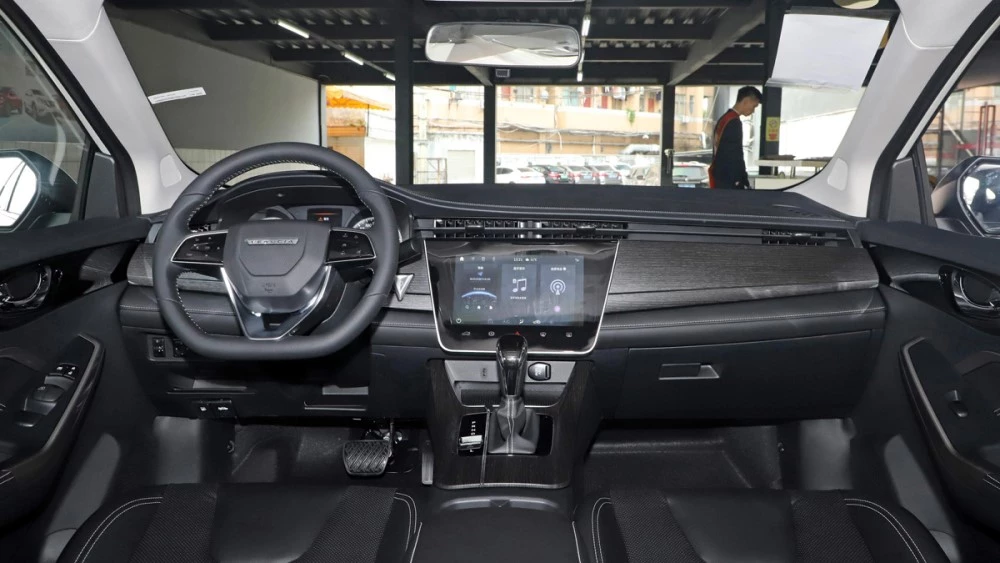 Venucia D60 Plus салон интерьер