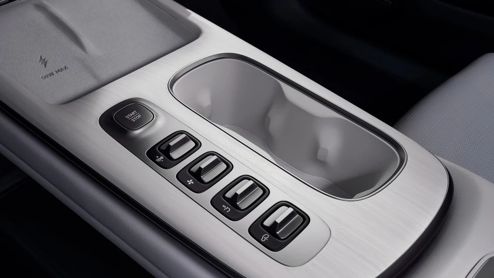 Xiaomi SU7 салон интерьер тоннель