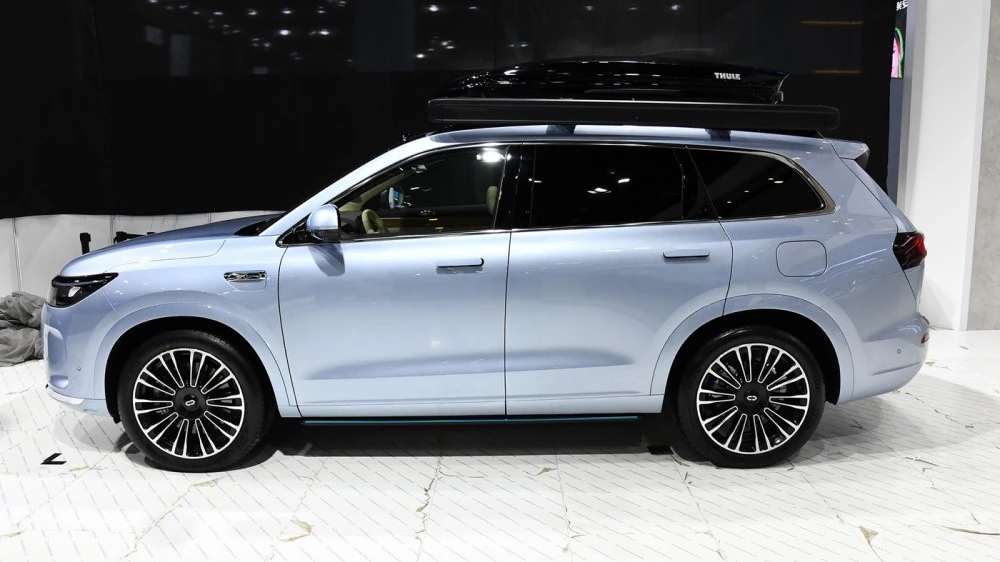 Aito M7 2024 сбоку