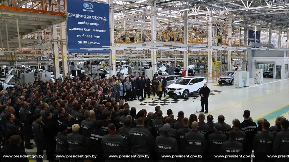завод БелДжи Президент Беларуси Александр Лукашенко