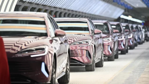 BYD автозавод конвейер производство