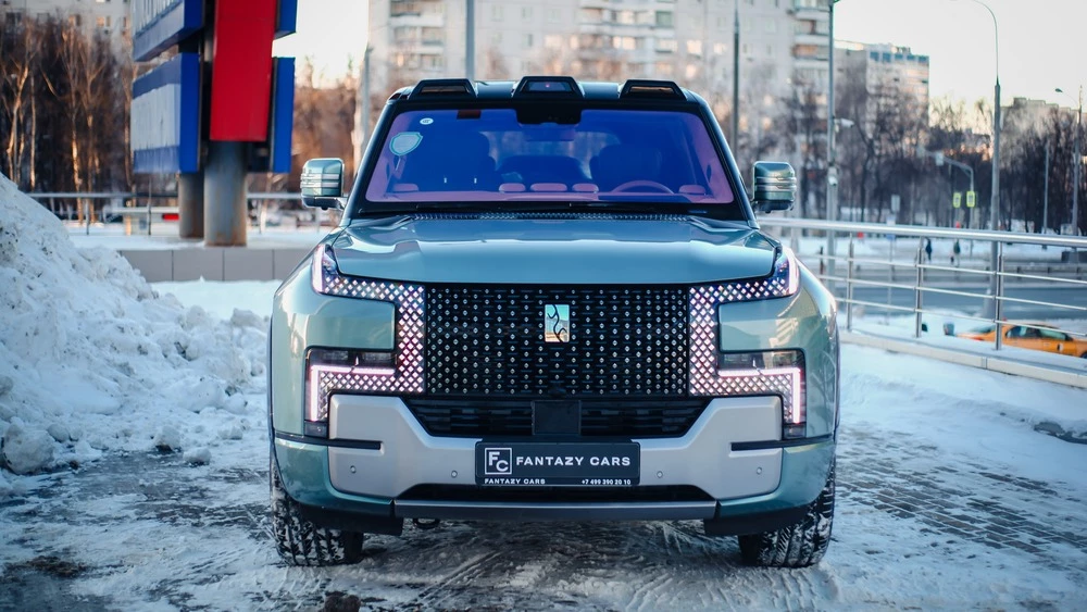 внедорожник BYD Yangwang U8 в автосалоне купить новый москва тянья спереди