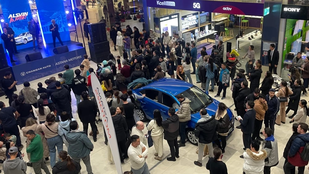 Седан Changan Alsvin сбоку сверху в Казахстане презентация