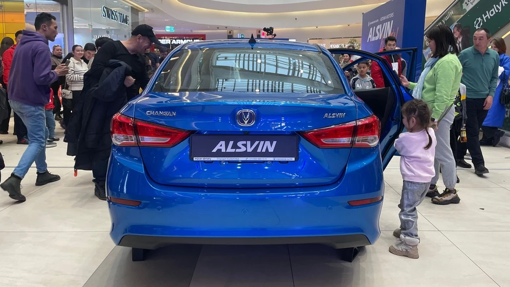 Седан Changan Alsvin сзади в Казахстане