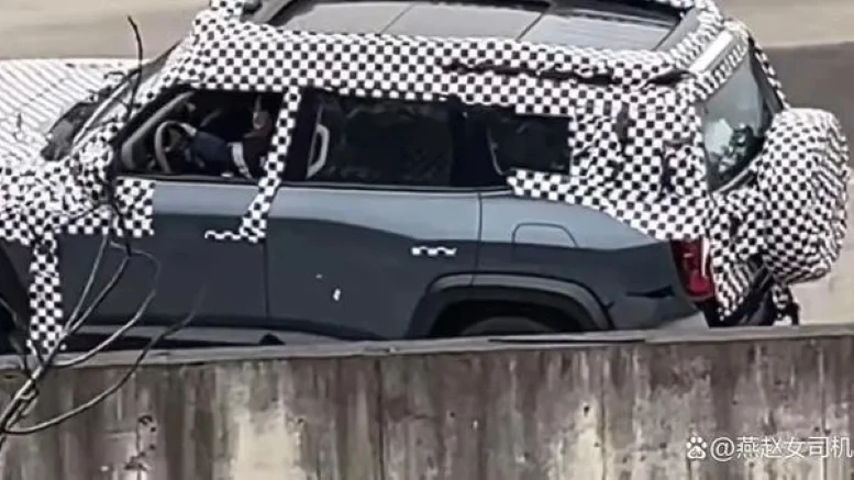 Changan Deepal G318 сбоку на тестах