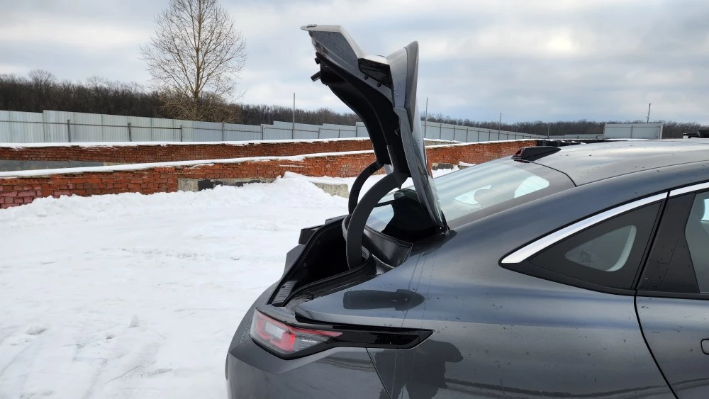 Cедан Changan Lamore багажник