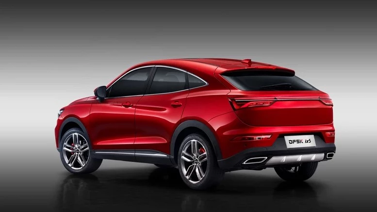 Кроссовер DFSK ix5 сбоку сзади