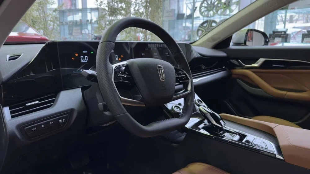 FAW Bestune B70 в автосалоне ААРОН салон интерьер купить новый