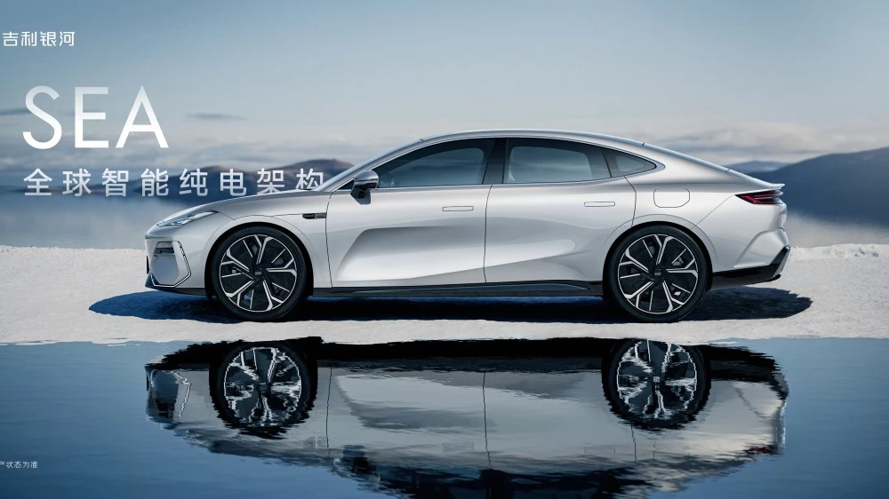 Geely Galaxy E8 сбоку