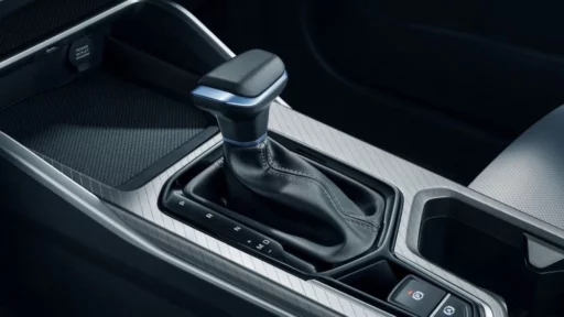 Geely Emgrand китайцы с автоматом селектор