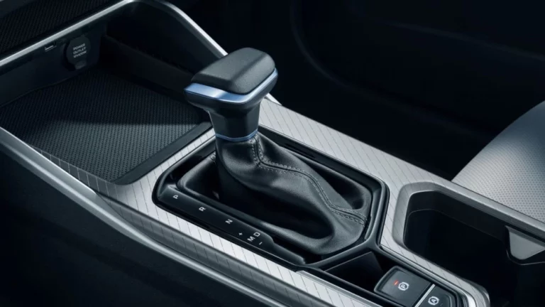 Geely Emgrand китайцы с автоматом селектор