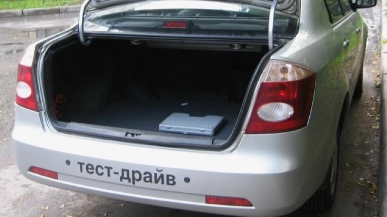 Багажник седана Geely Vision 